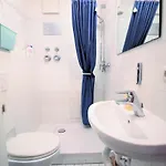Zimmer In Innenstadtwohnung * וירצבורג