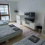 Zimmer In Innenstadtwohnung