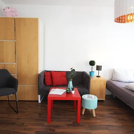 홈스테이 Zimmer In Innenstadtwohnung