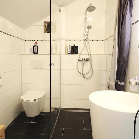 Zimmer In Innenstadtwohnung * 뷔르츠부르크