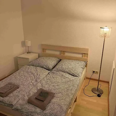 홈스테이 Zimmer In Innenstadtwohnung *