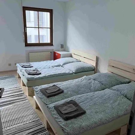 Zimmer In Innenstadtwohnung 홈스테이
