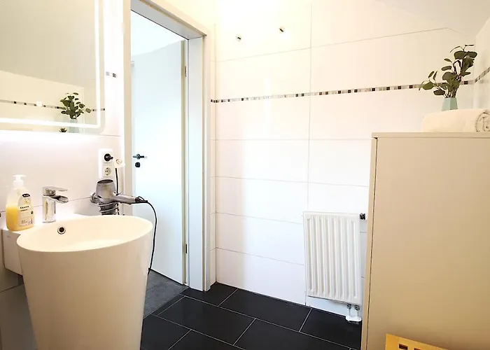 Zimmer In Innenstadtwohnung Privat bolig Würzburg
