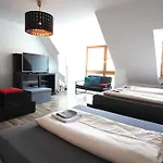 Zimmer In Innenstadtwohnung Pansiyon