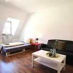 Zimmer In Innenstadtwohnung Würzburg