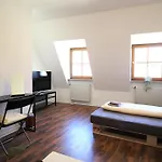 Zimmer In Innenstadtwohnung * Würzburg