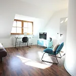 Zimmer In Innenstadtwohnung Pansiyon Würzburg