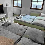 Zimmer In Innenstadtwohnung Pansiyon Würzburg
