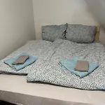 Pansiyon Zimmer In Innenstadtwohnung *