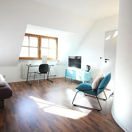 Zimmer In Innenstadtwohnung Homestay Wurzburg