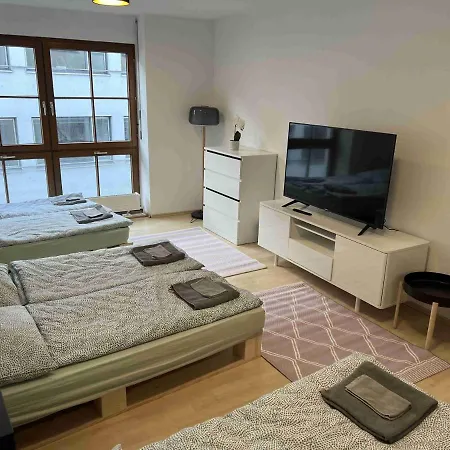 Pansiyon Zimmer In Innenstadtwohnung *