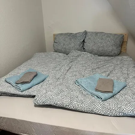 Ubytování v soukromí Zimmer In Innenstadtwohnung *