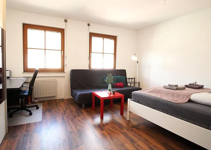 Zimmer In Innenstadtwohnung Accommodatie bij particulieren *