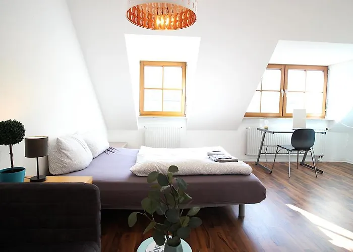 Ubytování v soukromí Zimmer In Innenstadtwohnung *